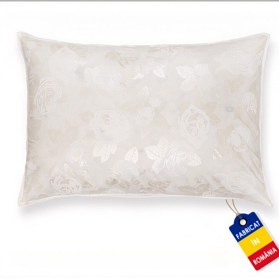 Perna Boema cu puf si pana de gasca, 50X70 cm, Alb cu Trandafiri Argintii